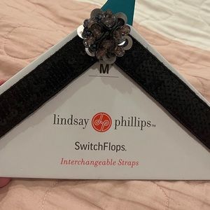 Lindsay Phillips Switch Flop straps Size M Black sequined